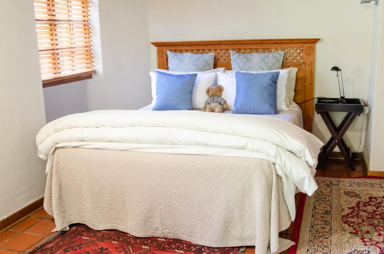 Three Gables Guesthouse アピントン エクステリア 写真
